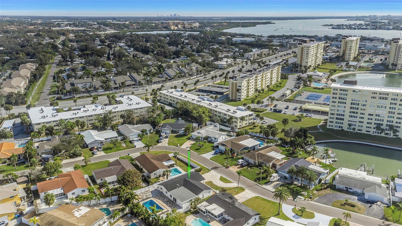 RIDGEWOOD RIVIERA - Residential