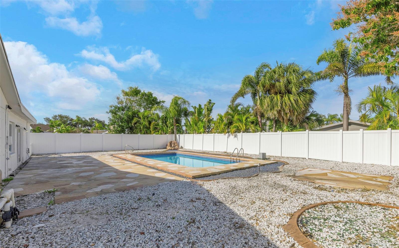 RIDGEWOOD RIVIERA - Residential