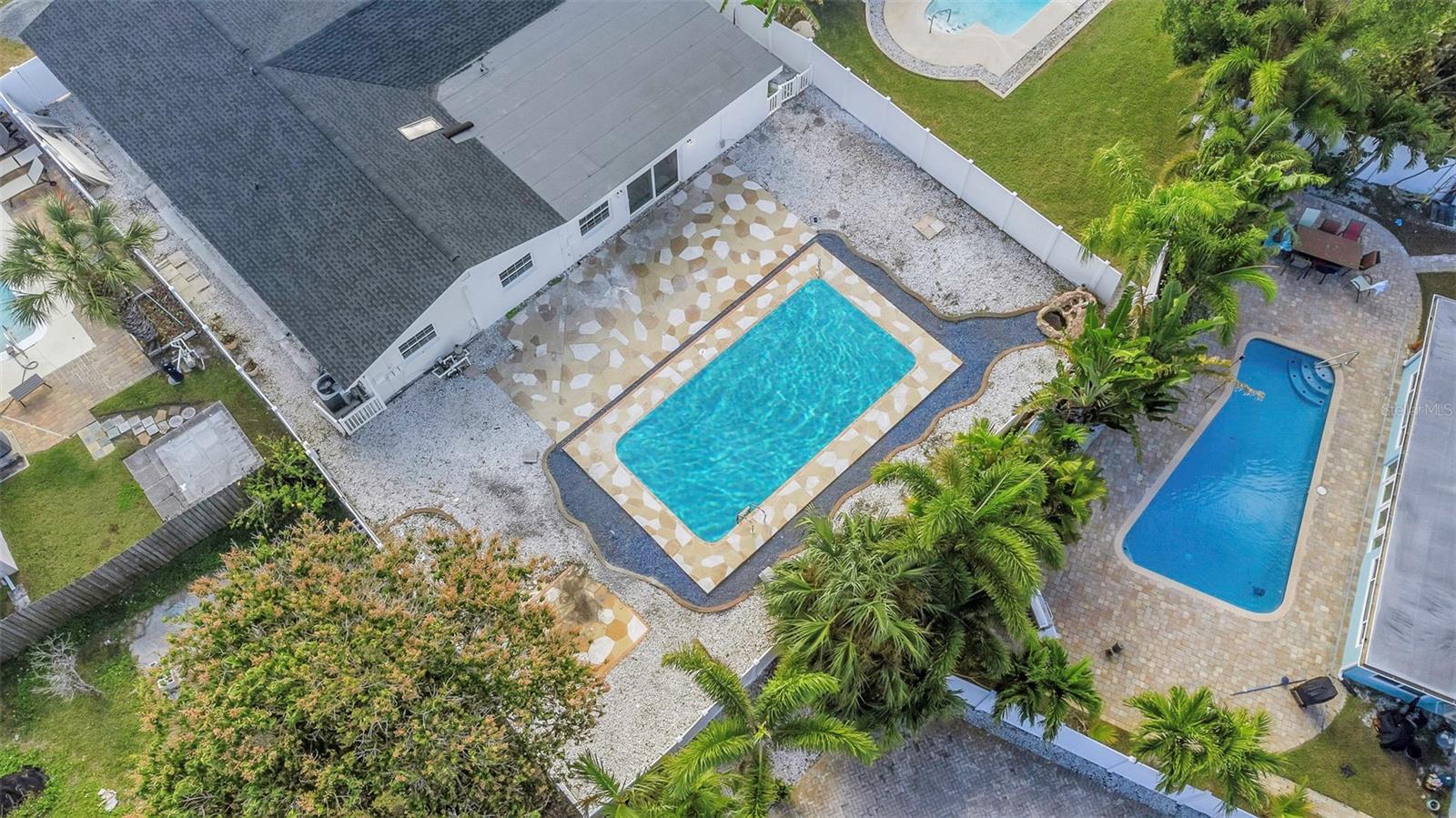 RIDGEWOOD RIVIERA - Residential