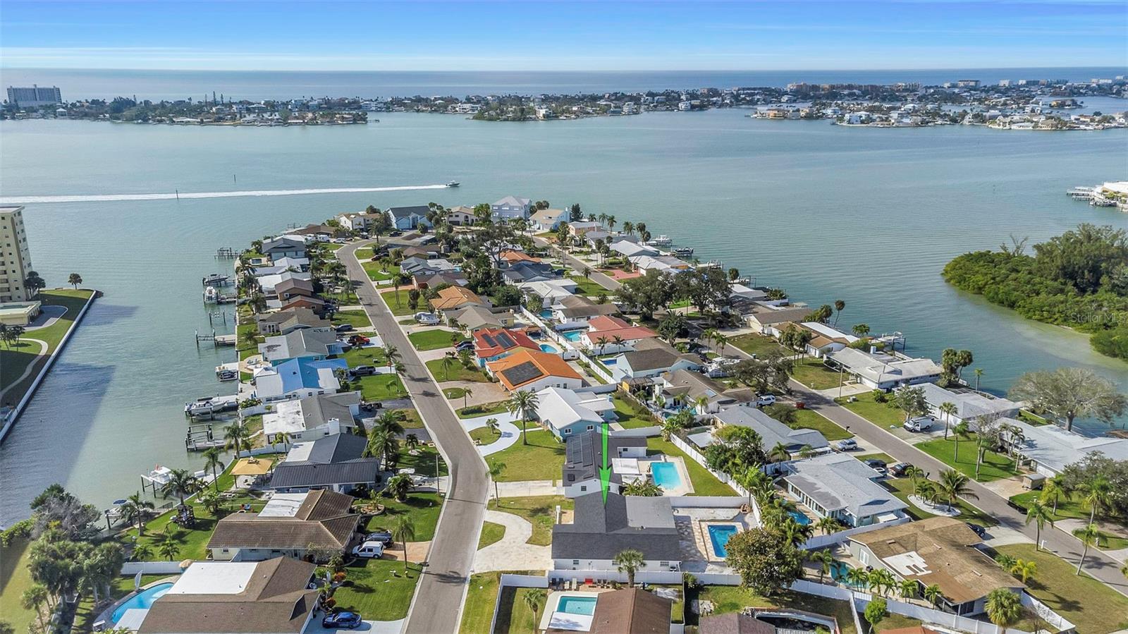 RIDGEWOOD RIVIERA - Residential