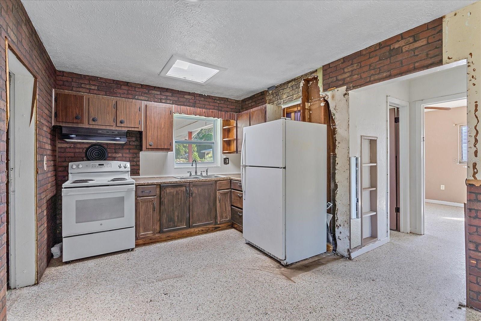 OAK SHORES 1ST ADD - Residential