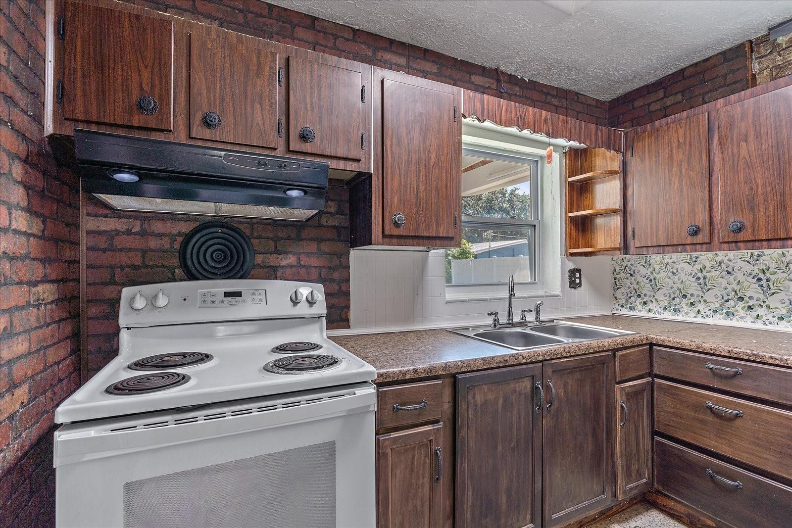 OAK SHORES 1ST ADD - Residential