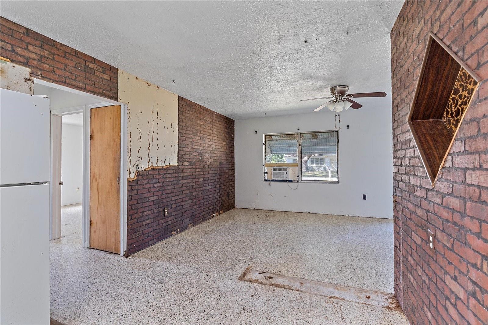 OAK SHORES 1ST ADD - Residential