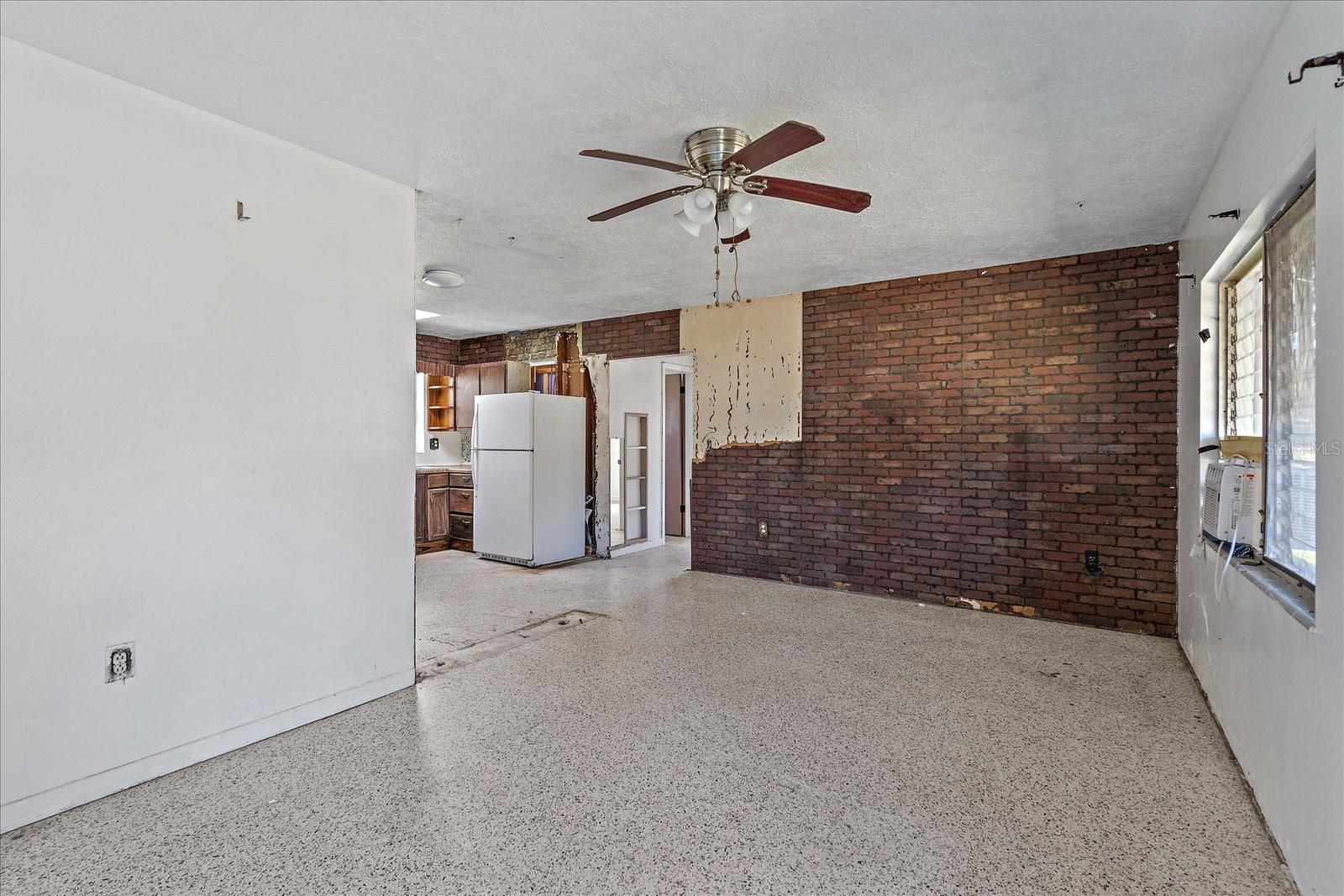 OAK SHORES 1ST ADD - Residential