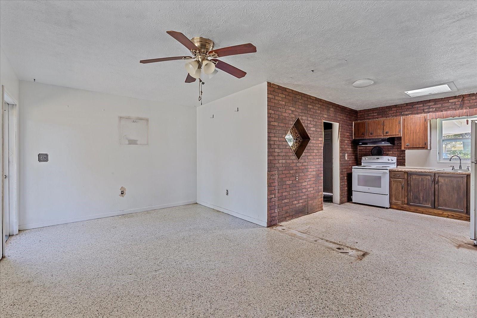 OAK SHORES 1ST ADD - Residential