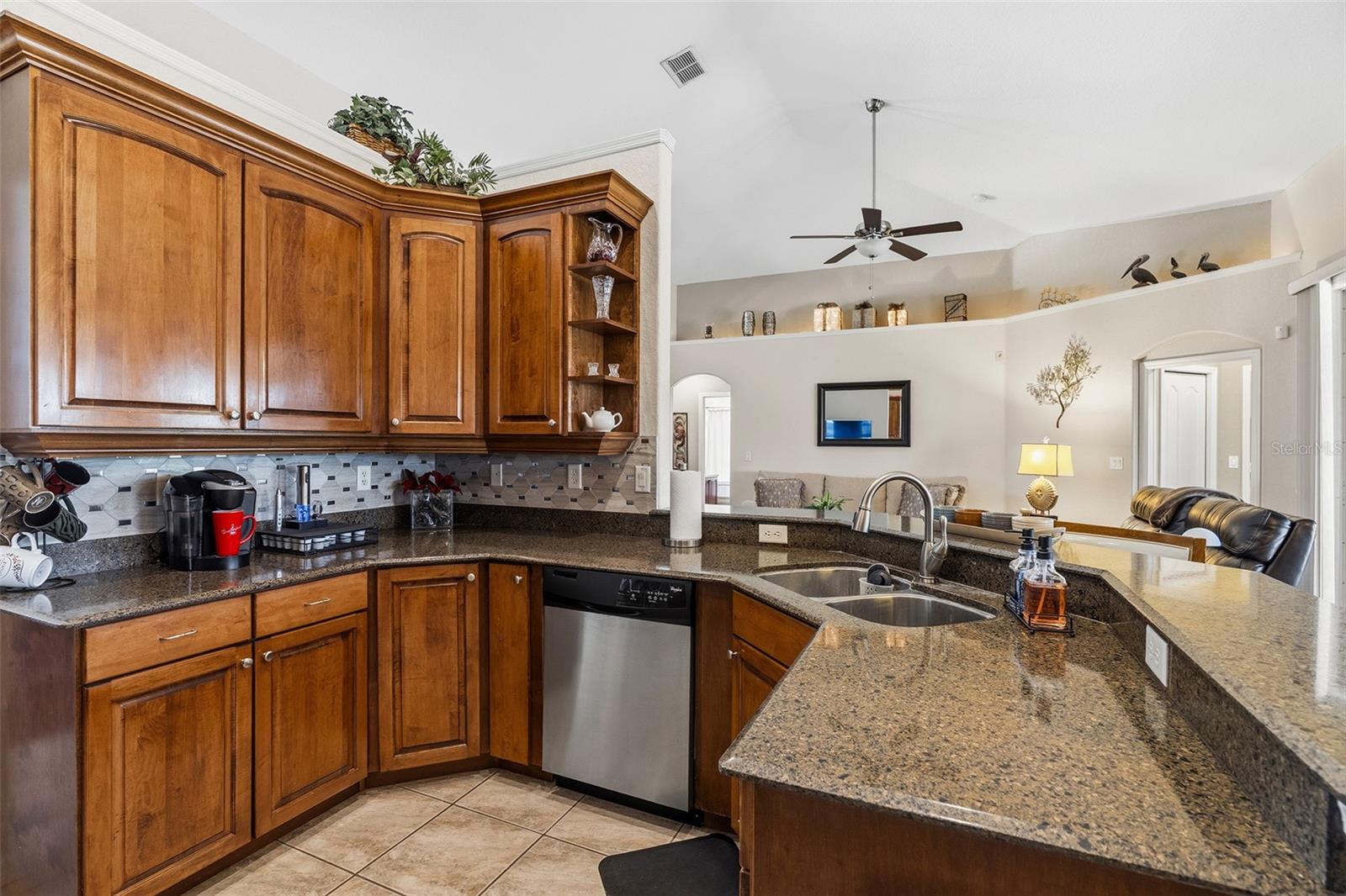 KEYSTONE POINTE PH 1 - Residential