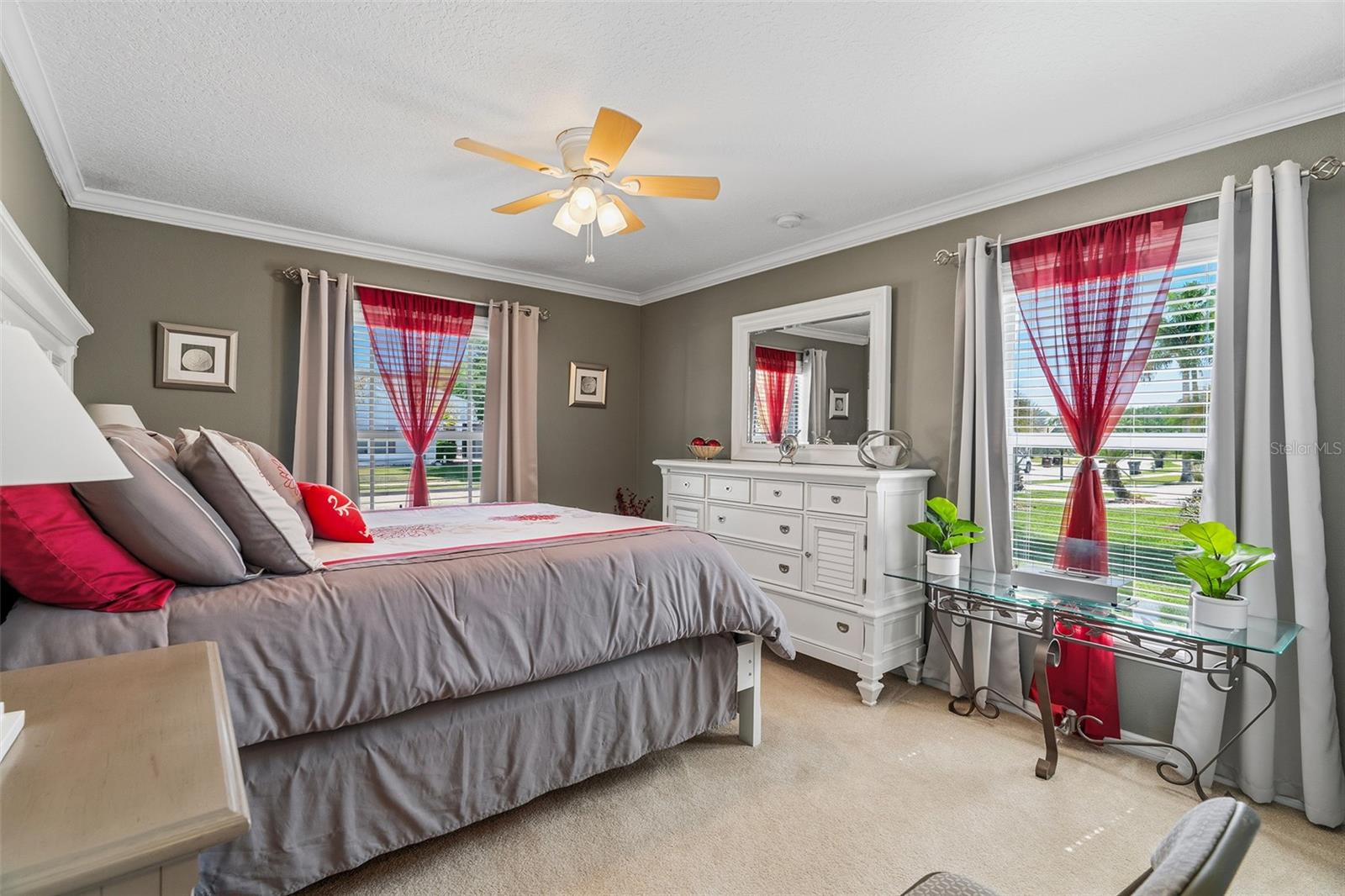 KEYSTONE POINTE PH 1 - Residential