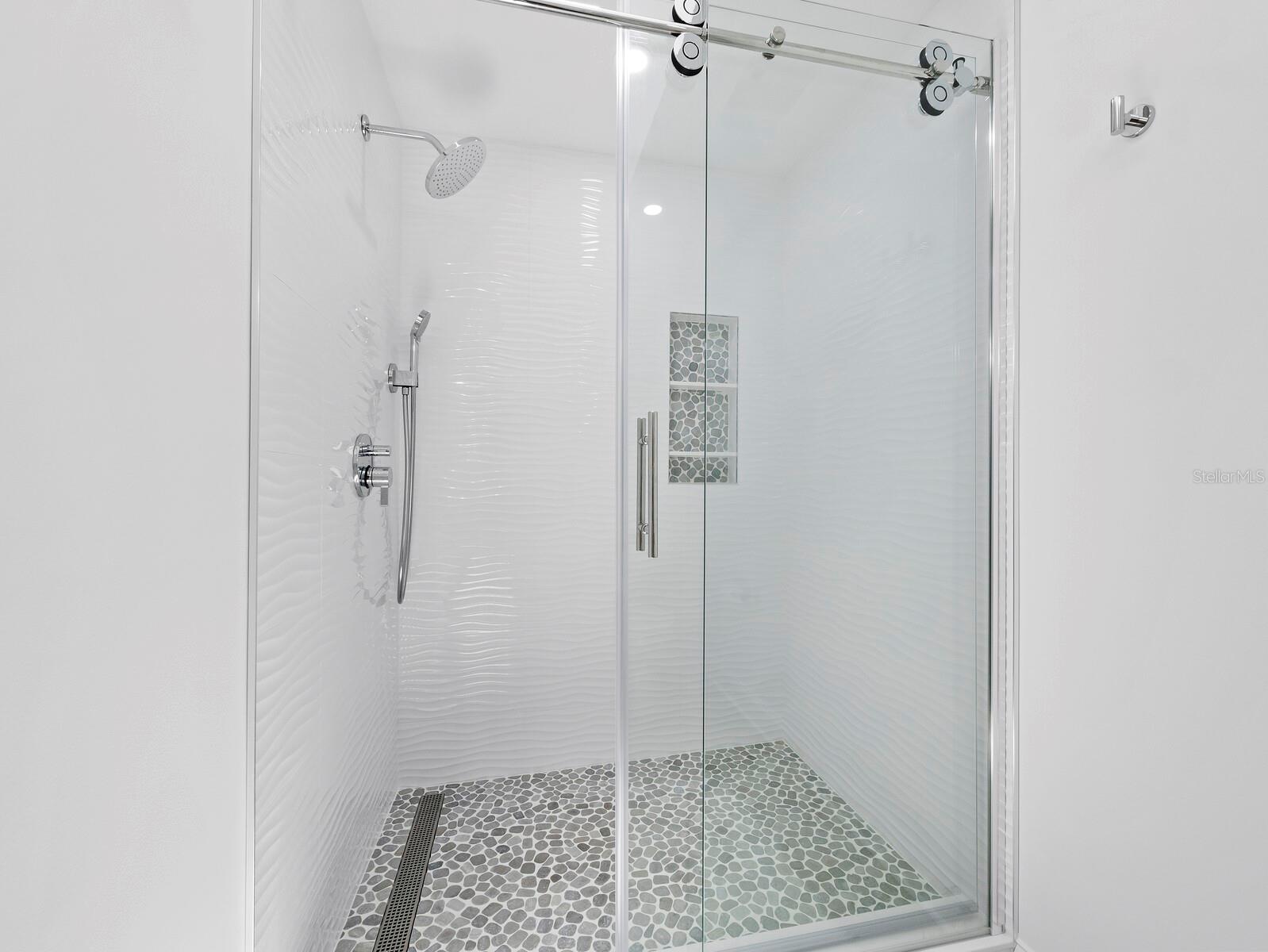 HARBOR OAKS PH I & II - Residential