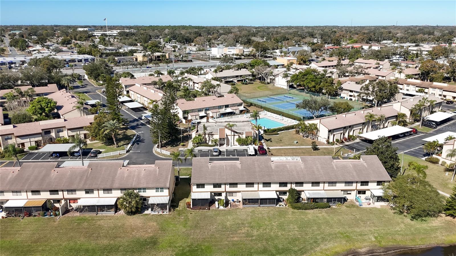 TOWNHOMES OF LAKE SEMINOLE - Residential