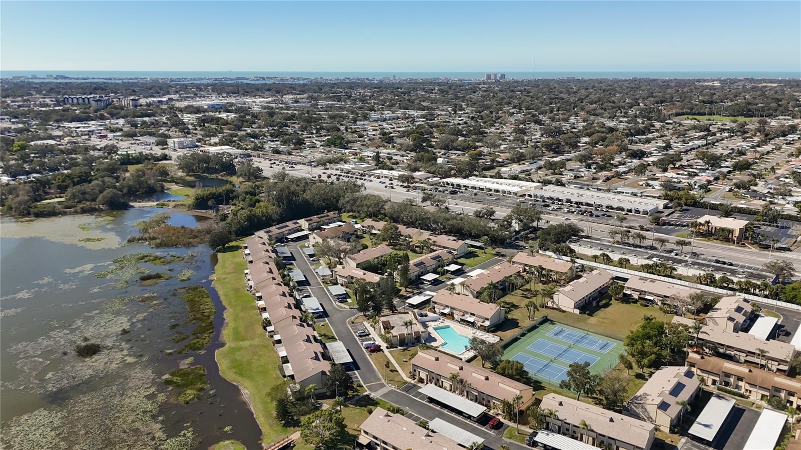 TOWNHOMES OF LAKE SEMINOLE - Residential