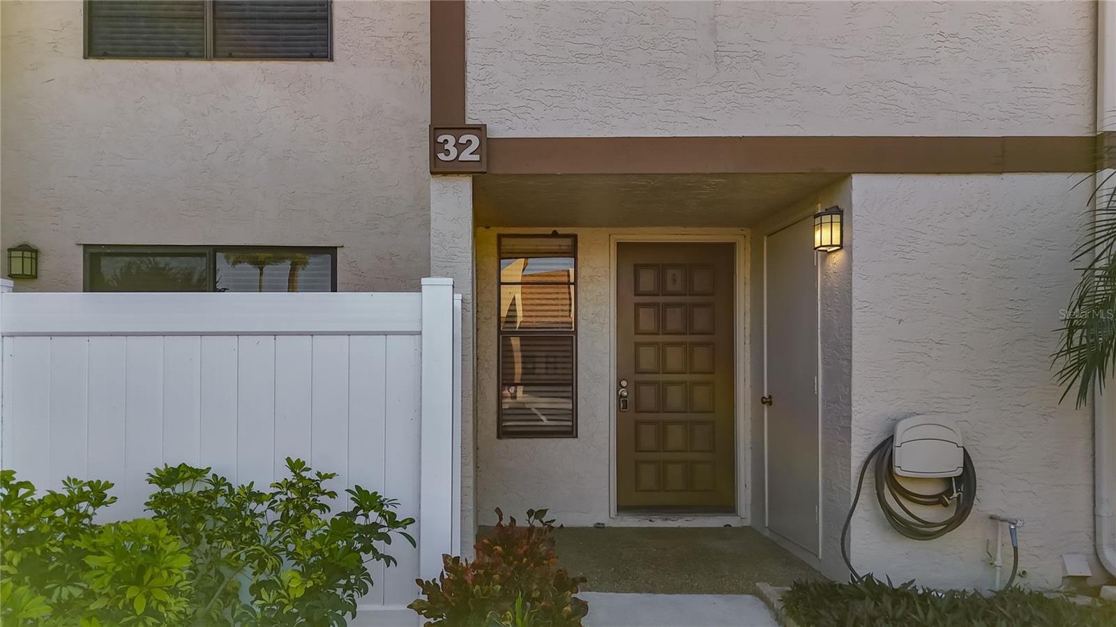 9209 SEMINOLE BOULEVARD 32