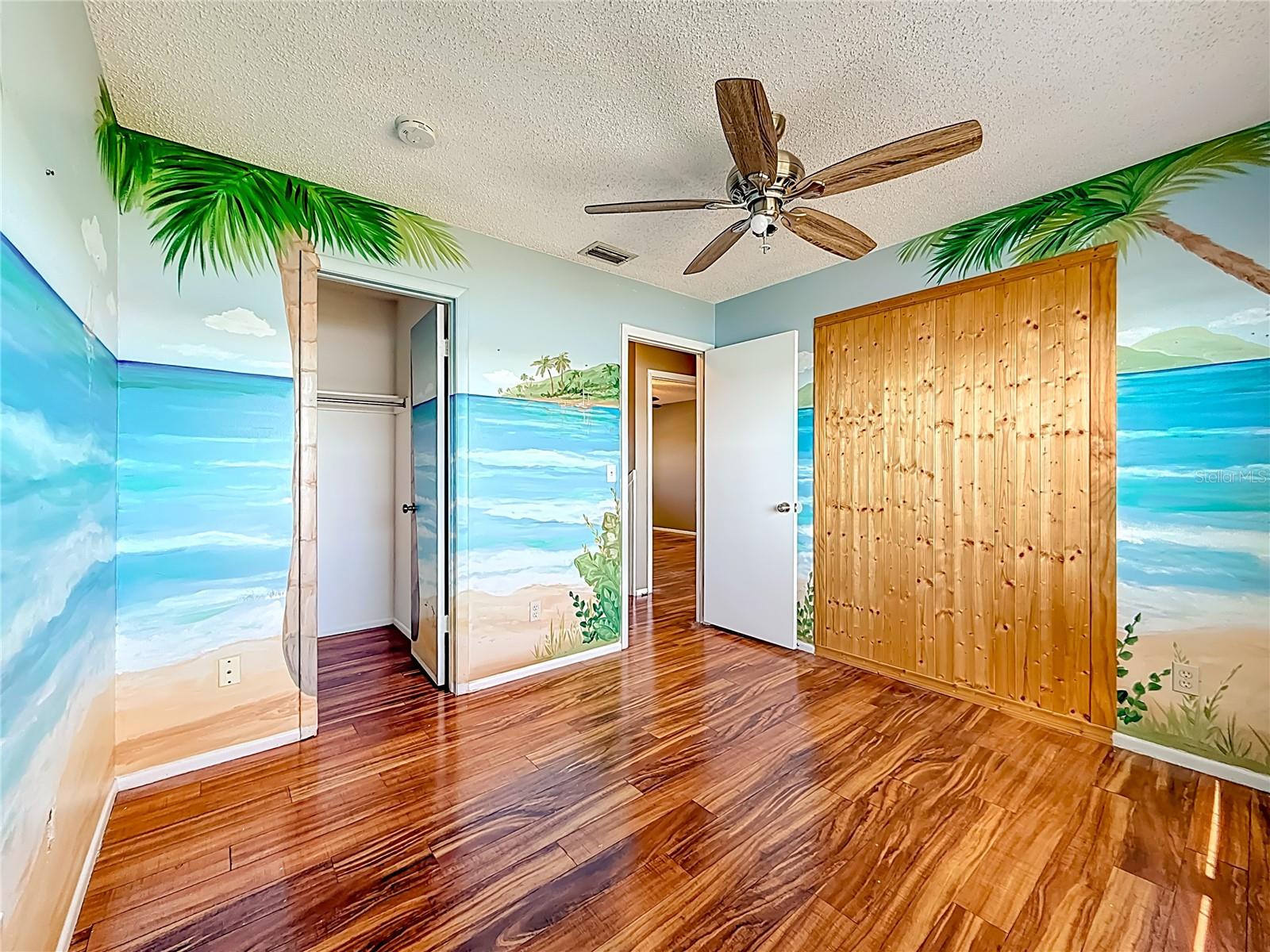 TOWNHOMES OF LAKE SEMINOLE - Residential