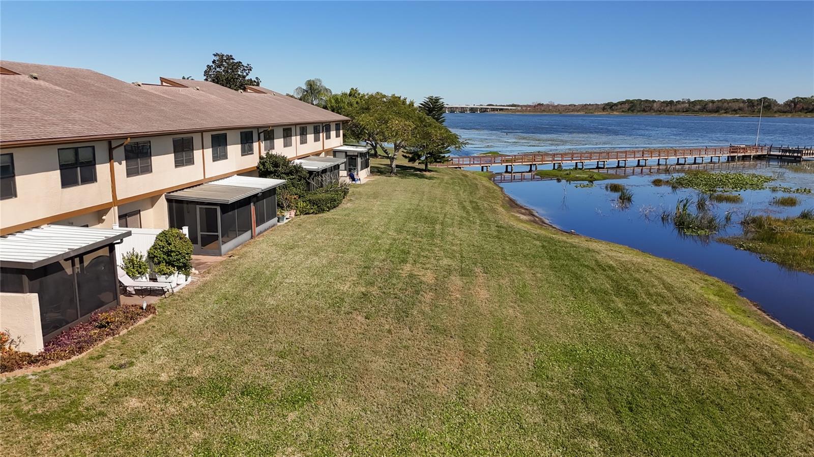 TOWNHOMES OF LAKE SEMINOLE - Residential