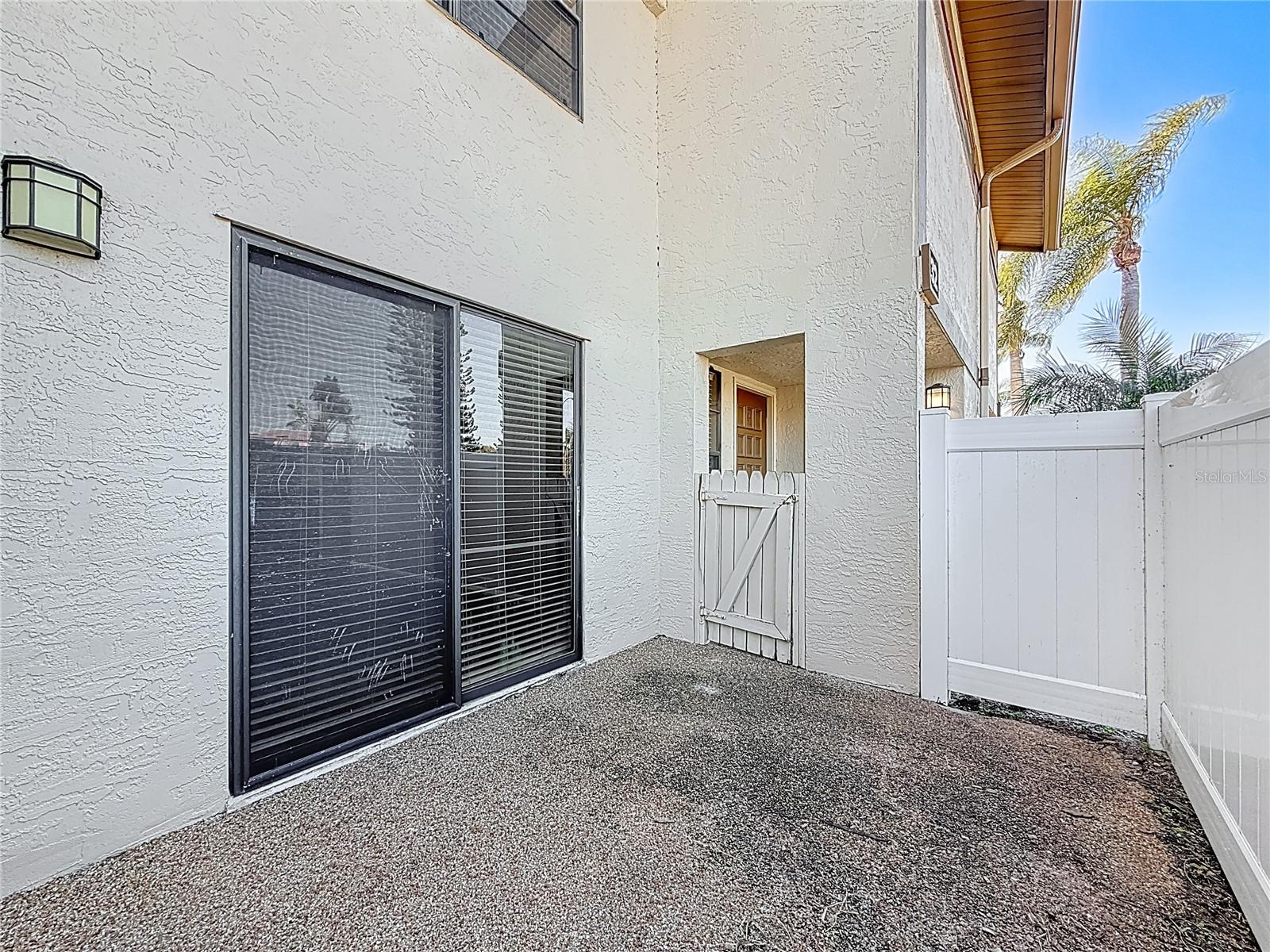 TOWNHOMES OF LAKE SEMINOLE - Residential