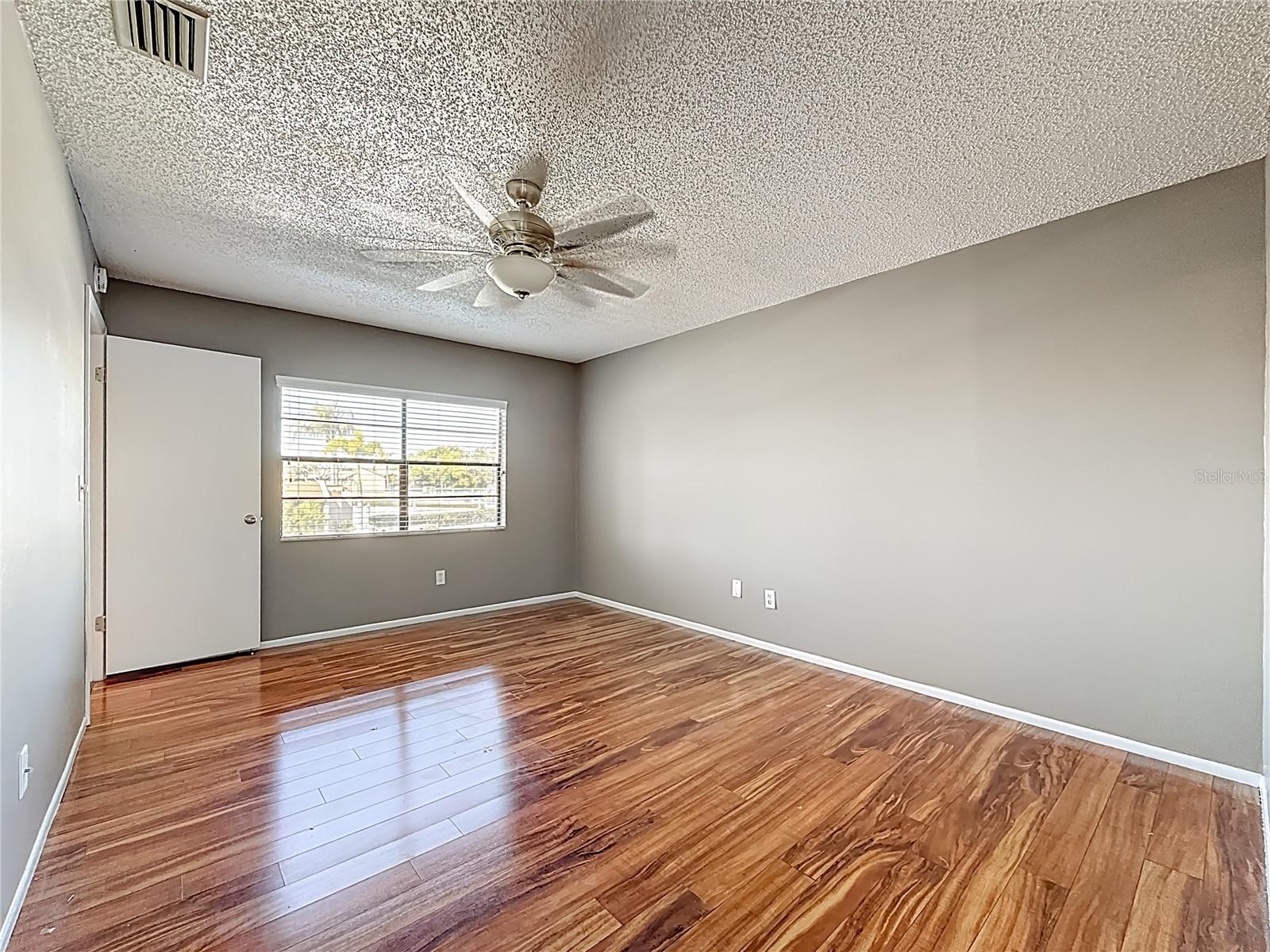 TOWNHOMES OF LAKE SEMINOLE - Residential