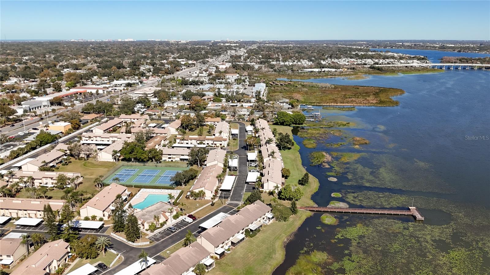 TOWNHOMES OF LAKE SEMINOLE - Residential