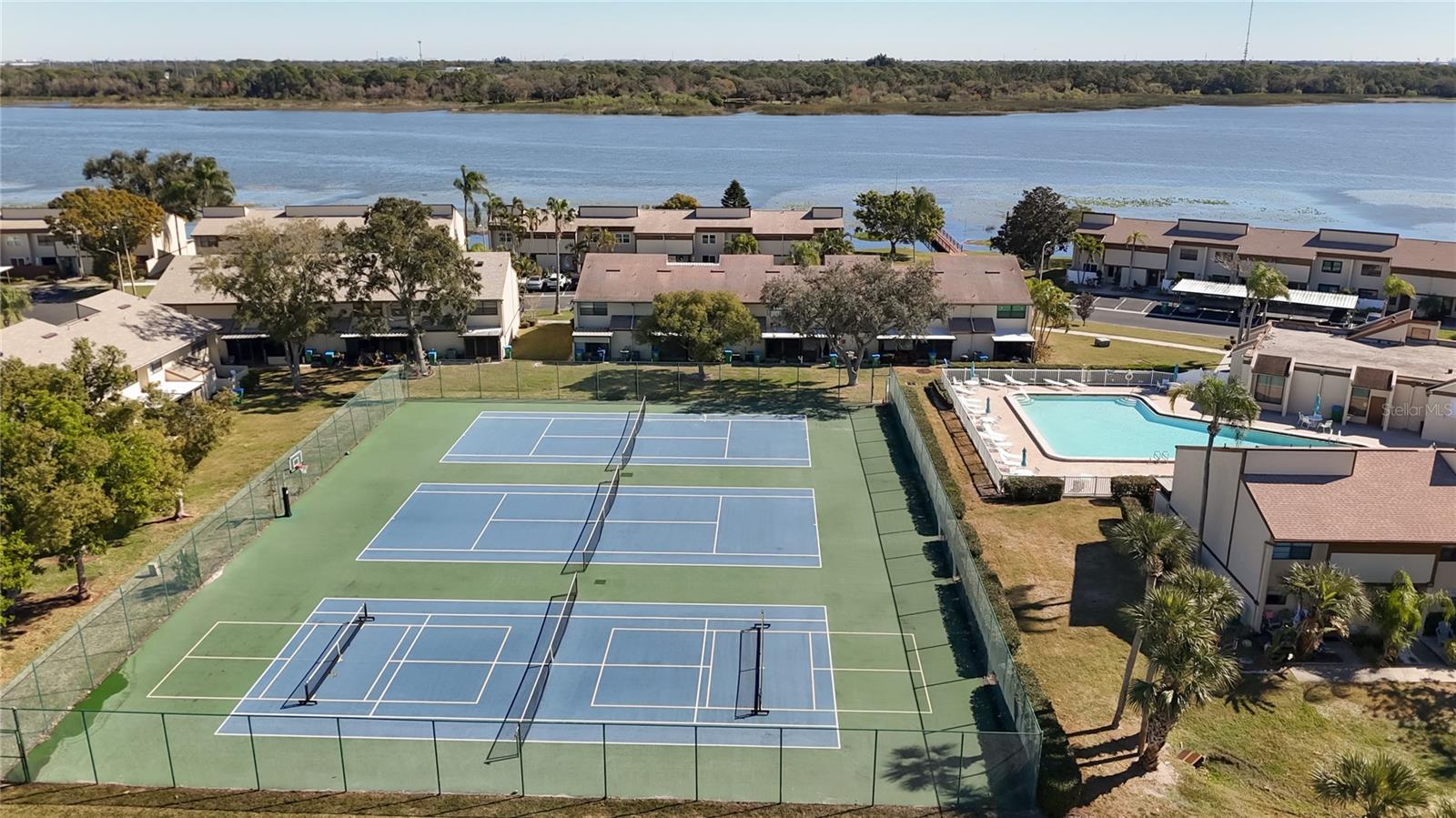 TOWNHOMES OF LAKE SEMINOLE - Residential