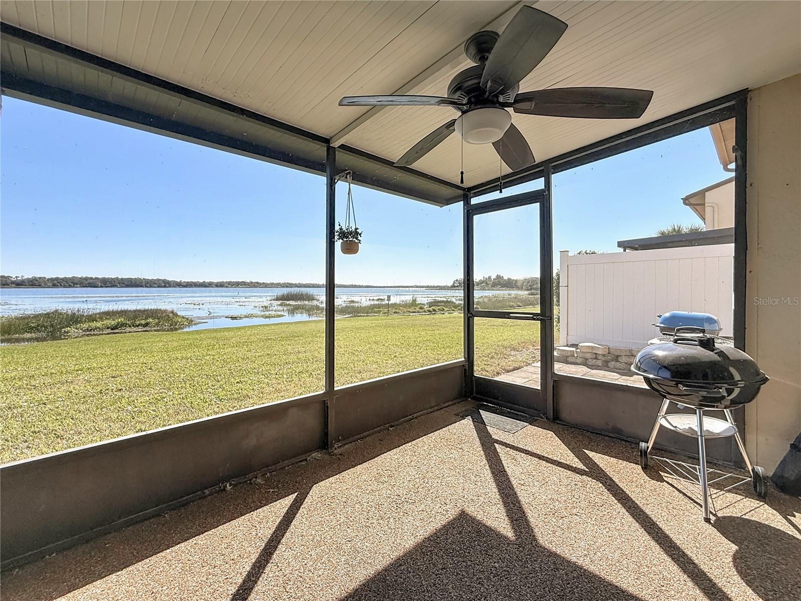 TOWNHOMES OF LAKE SEMINOLE - Residential