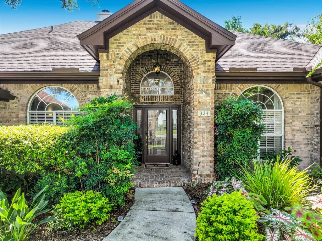 Photo of 324 Remington Drive, Oviedo, FL 32765 (MLS # O6437743)