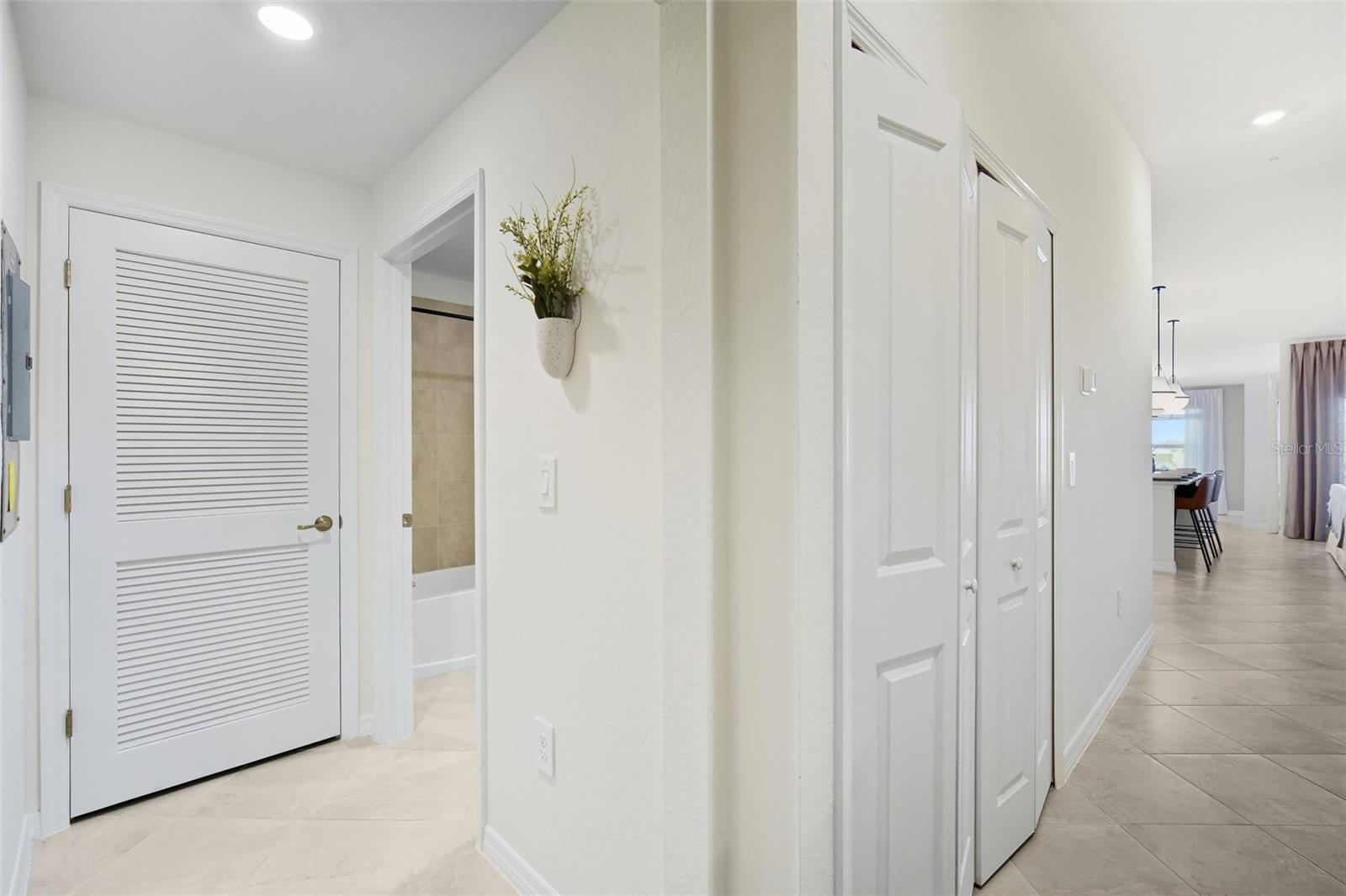 CALUSA COUNTRY CLUB - Residential