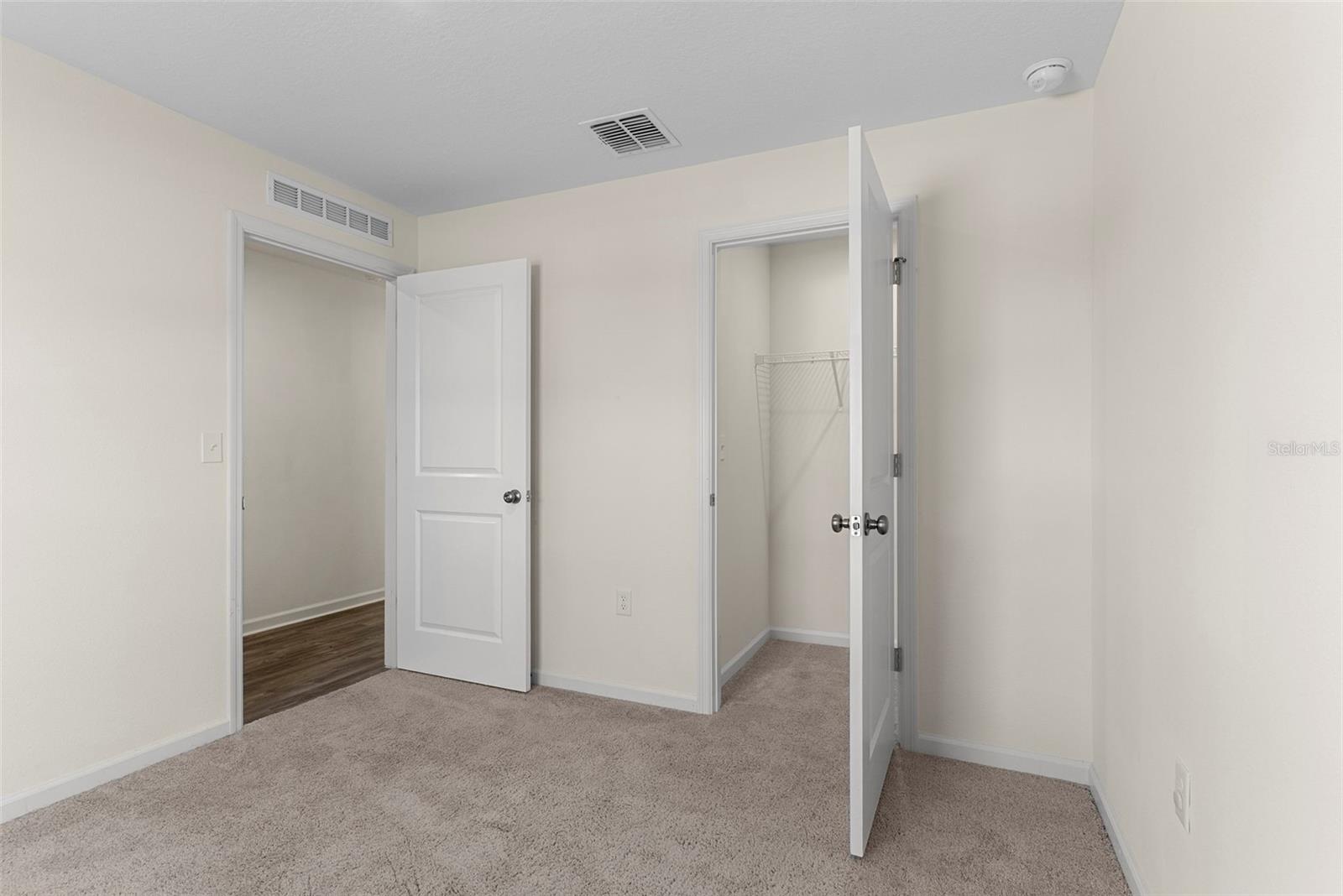 SUMTER VILLAS PH THREE - Residential Lease