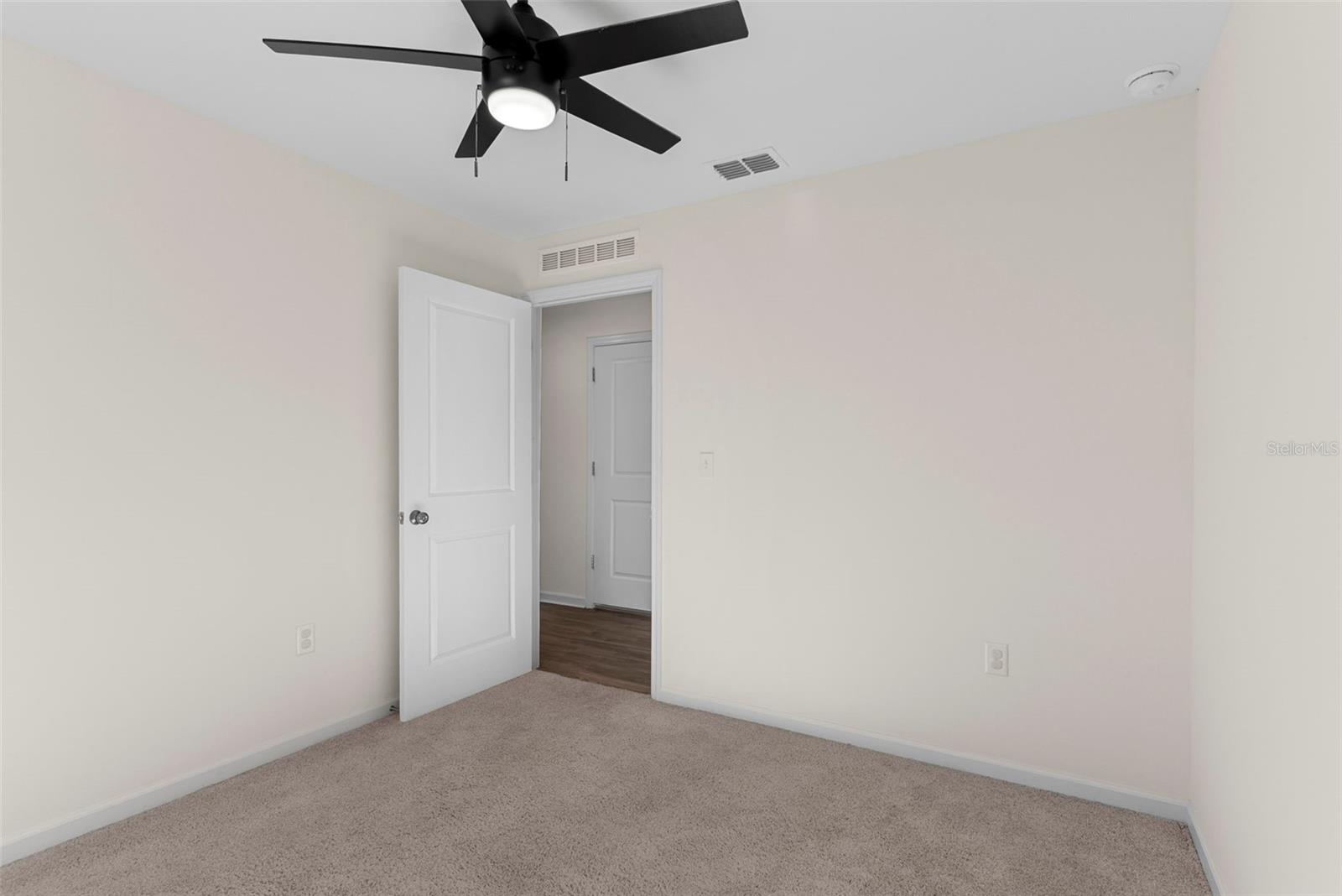 SUMTER VILLAS PH THREE - Residential Lease