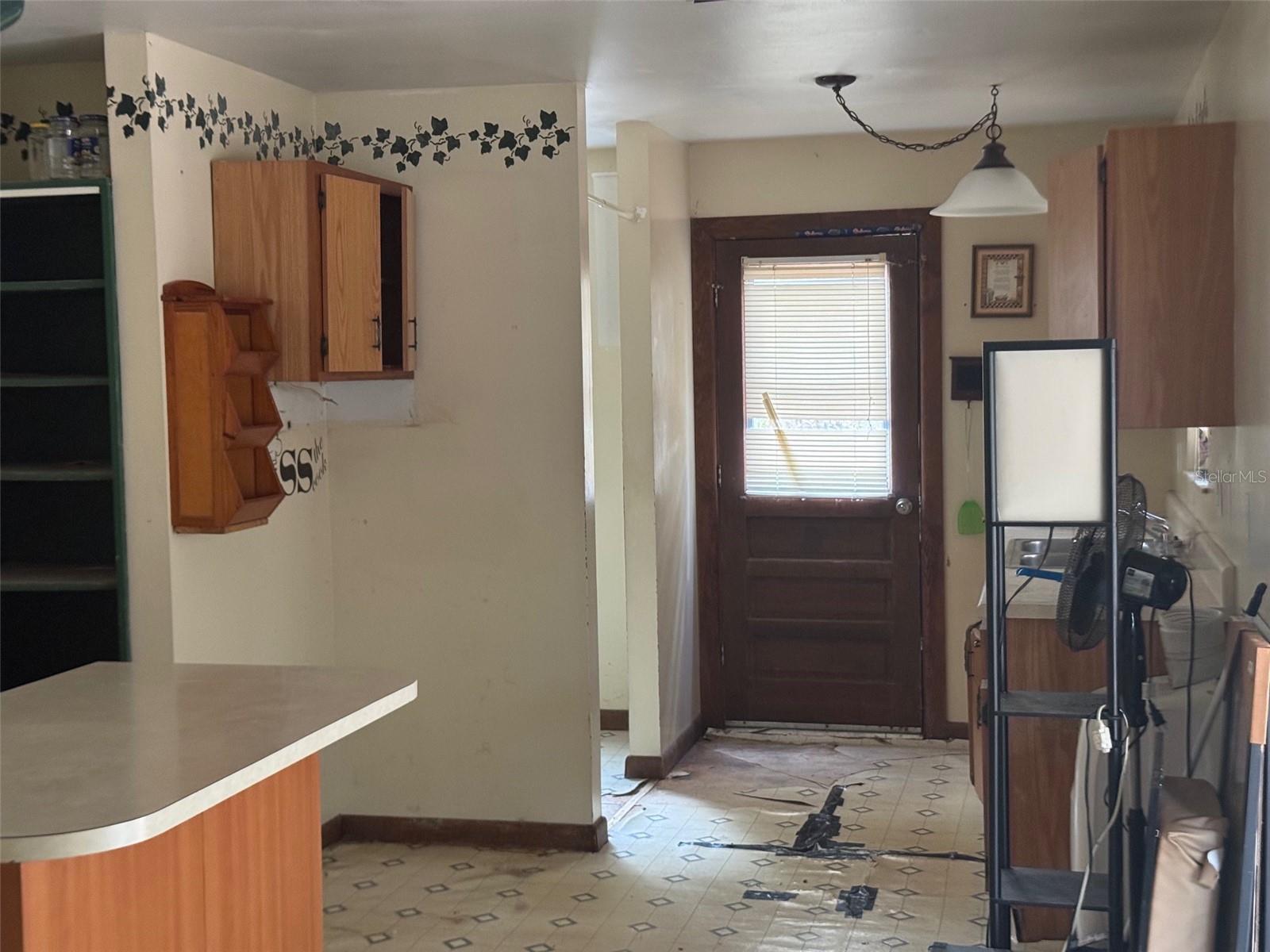 RAINBOW ACRES - Residential