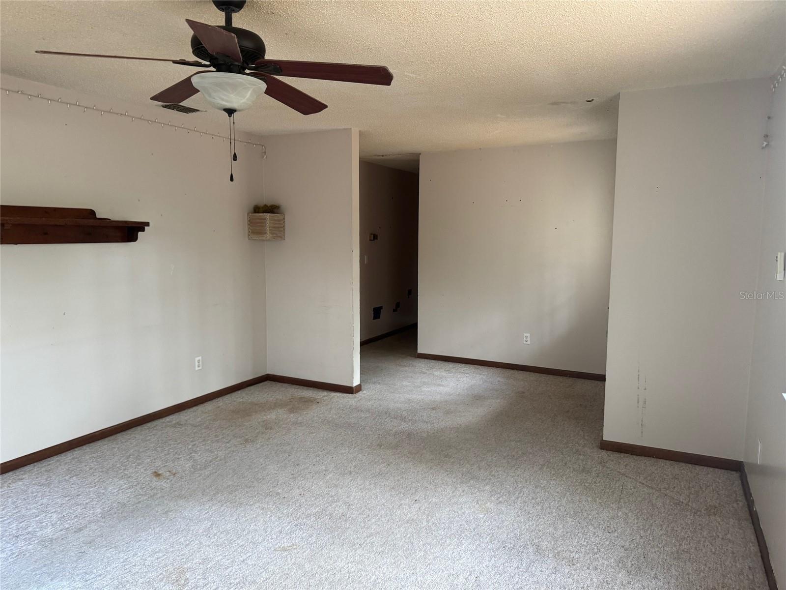 RAINBOW ACRES - Residential