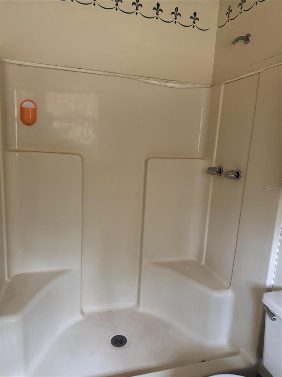 RAINBOW ACRES - Residential