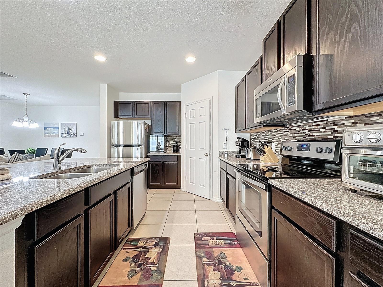 DALES/WEST HAVEN - Residential