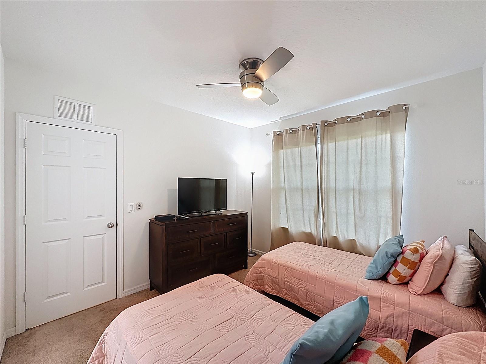 DALES/WEST HAVEN - Residential