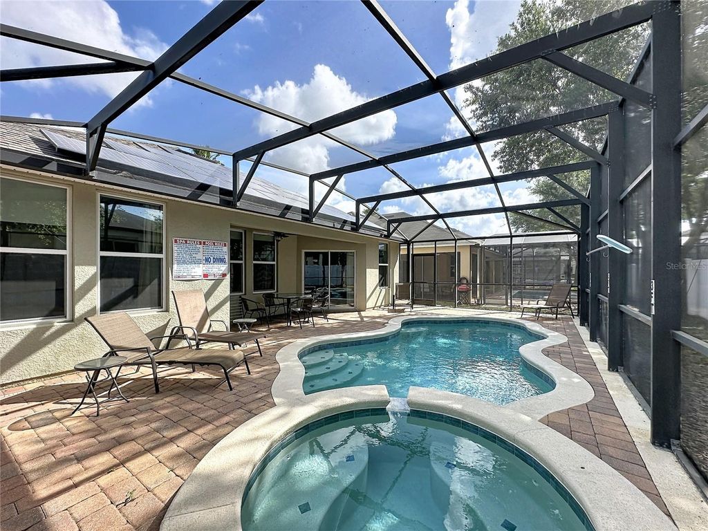 Photo of 1346 Yorkshire Court, Davenport, FL 33896 (MLS # S5145933)