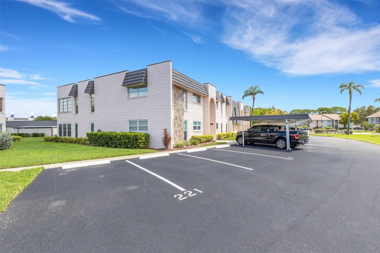 221 FERNWOOD CIRCLE 221