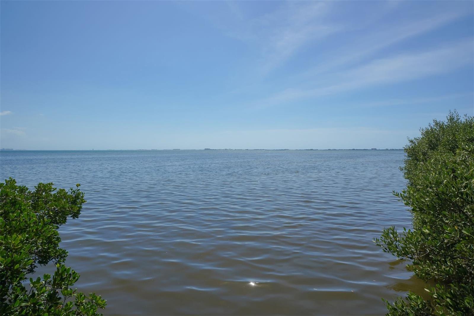 LEGENDS BAY - Residential