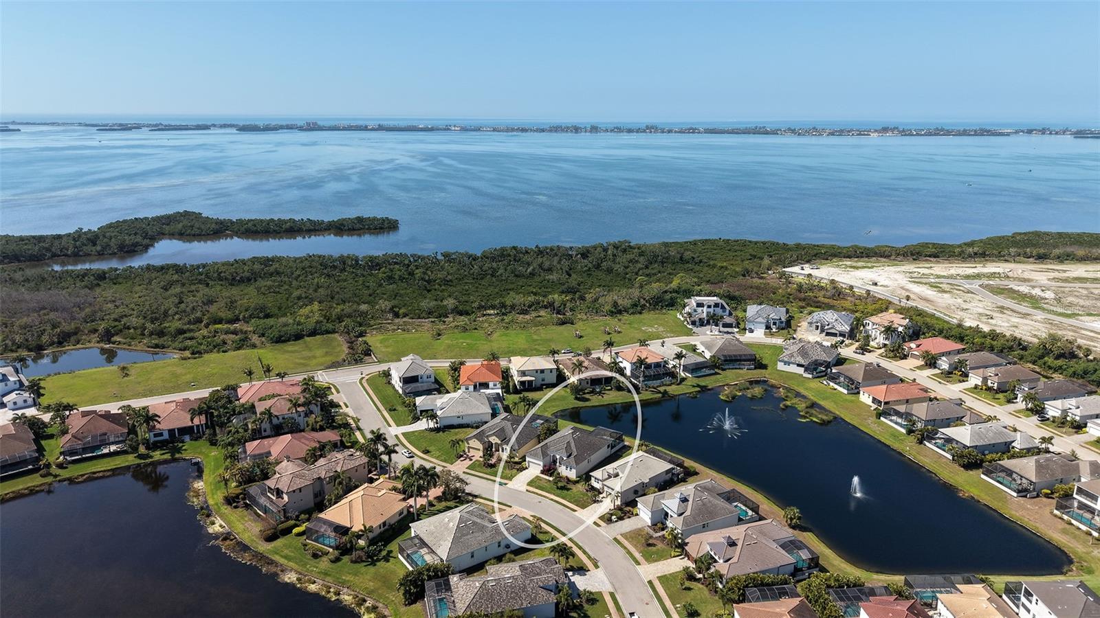 6220 SIGNATURE POINTE LANE