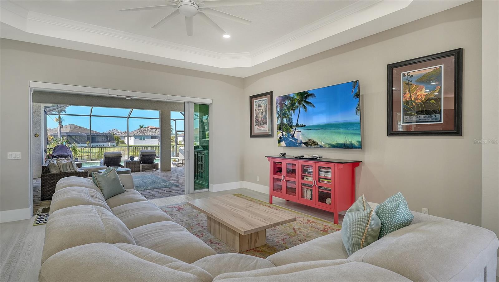 LEGENDS BAY - Residential