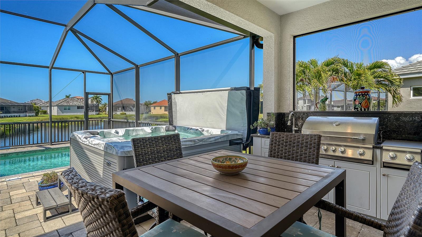 LEGENDS BAY - Residential