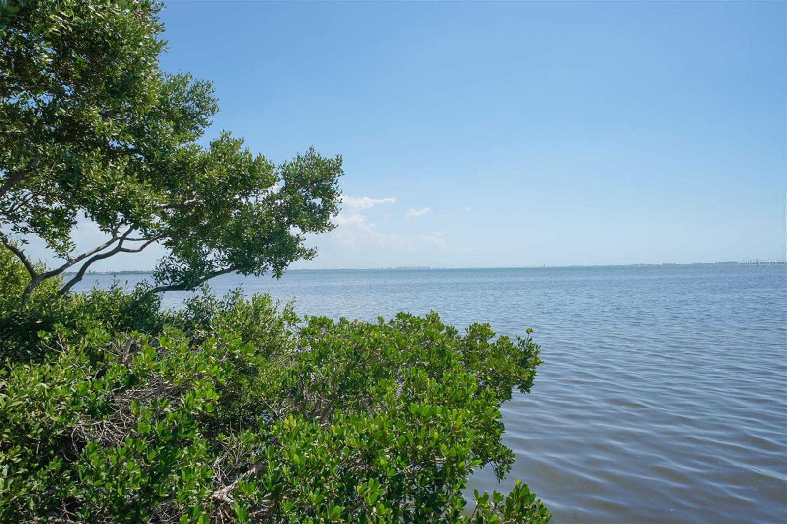 LEGENDS BAY - Residential