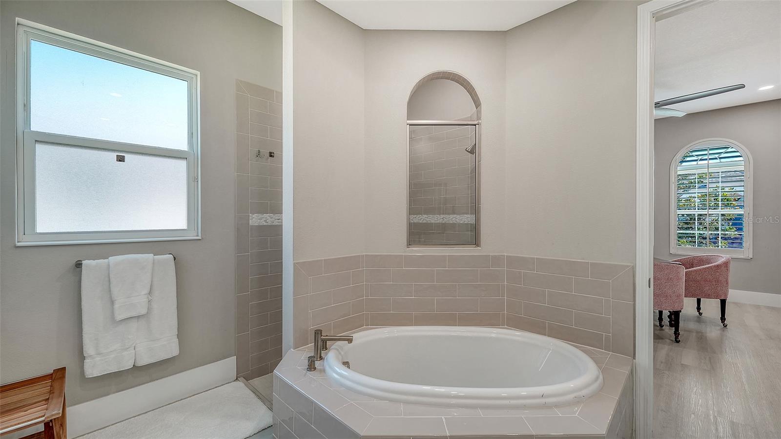 LEGENDS BAY - Residential