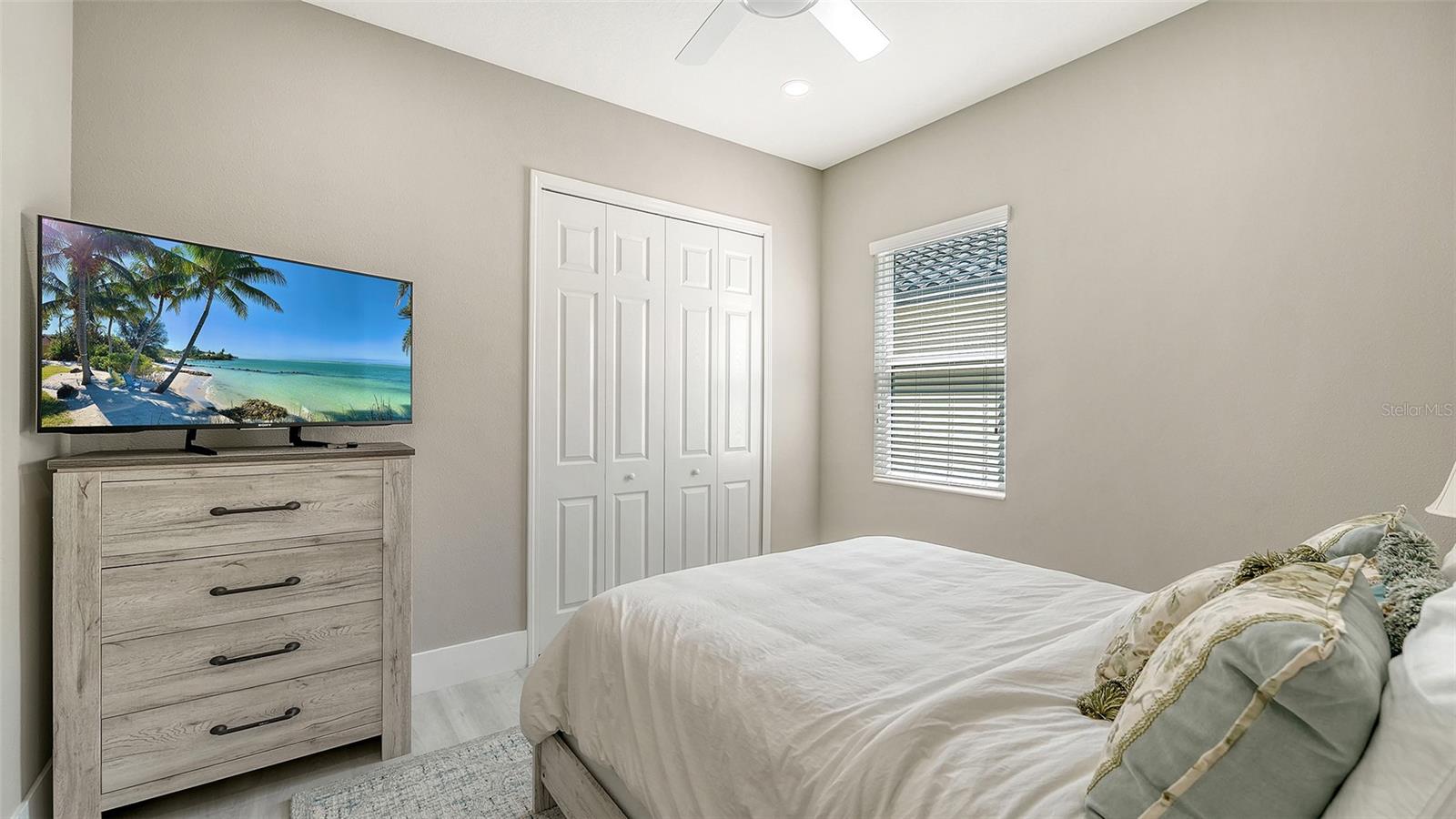 LEGENDS BAY - Residential