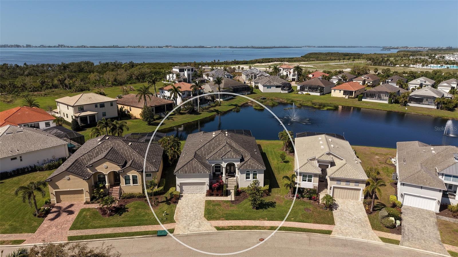 LEGENDS BAY - Residential