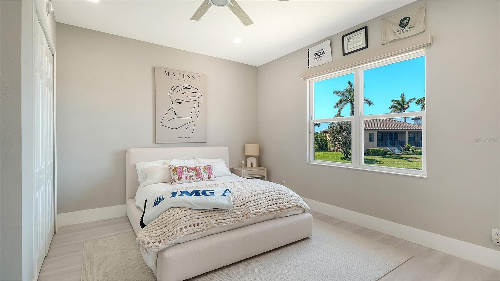 LEGENDS BAY - Residential