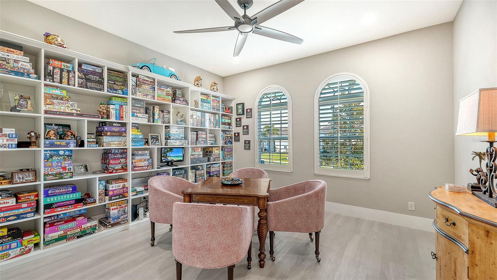 LEGENDS BAY - Residential