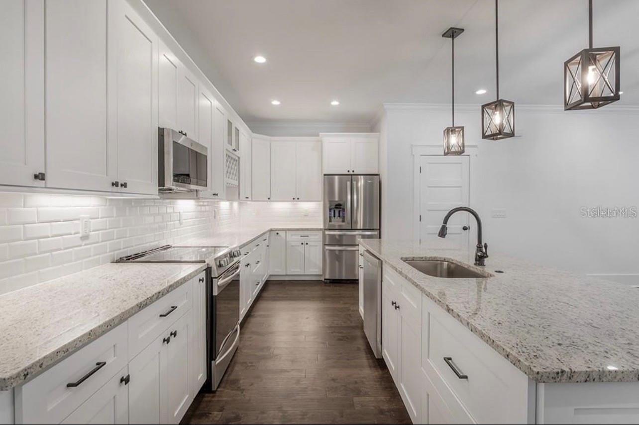 ARRAND HEIGHTS - Residential Lease