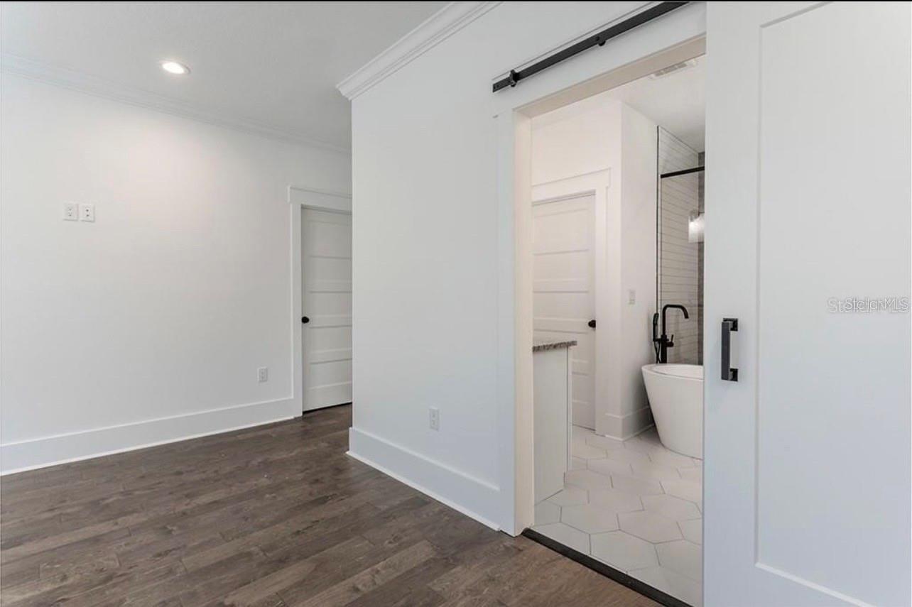 ARRAND HEIGHTS - Residential Lease