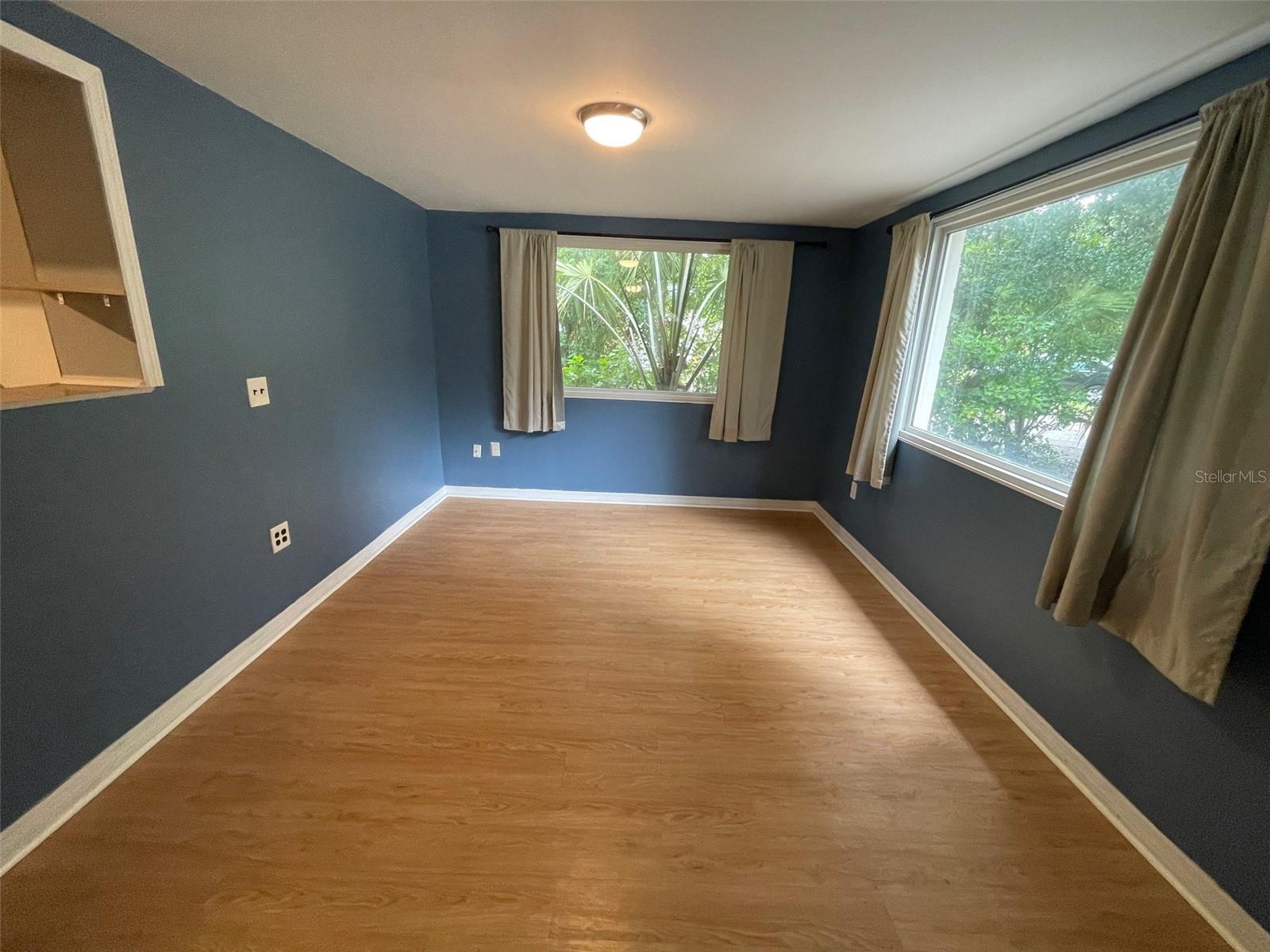 3008 NE 11TH DRIVE