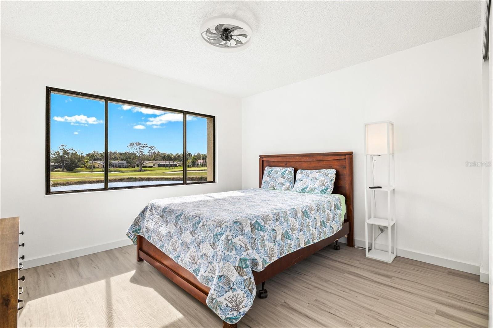 MEADOWLAKE II - Residential