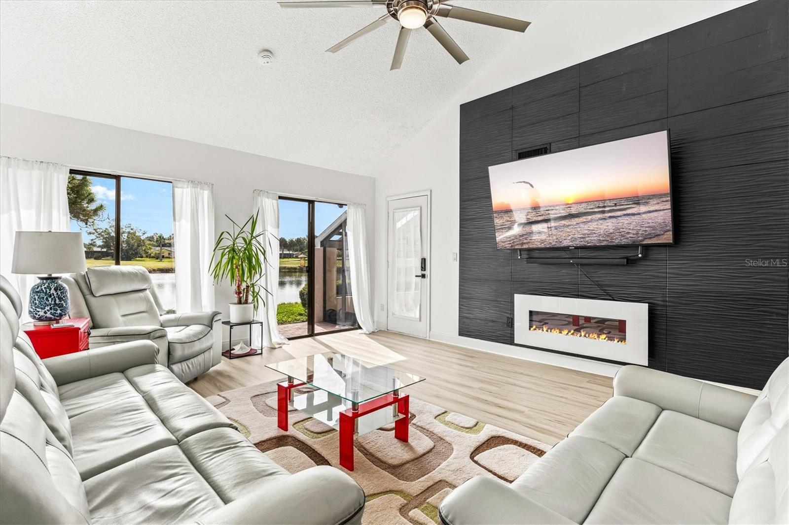 2453 CRISPIN COURT F4