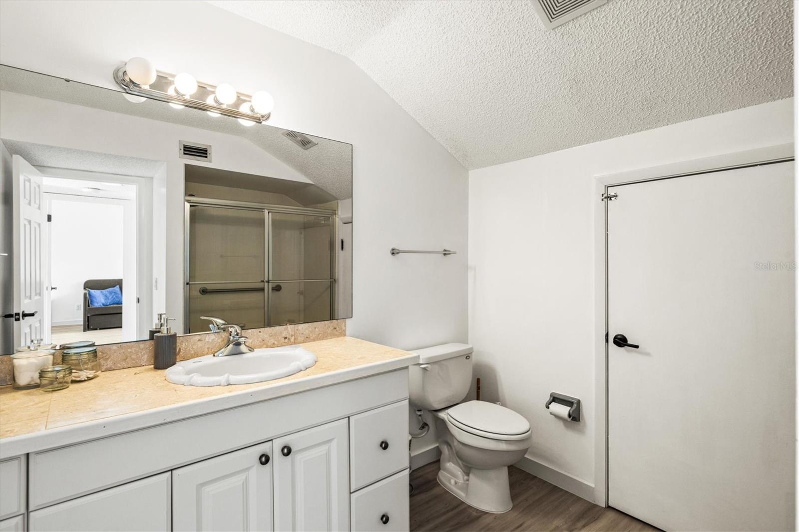 MEADOWLAKE II - Residential