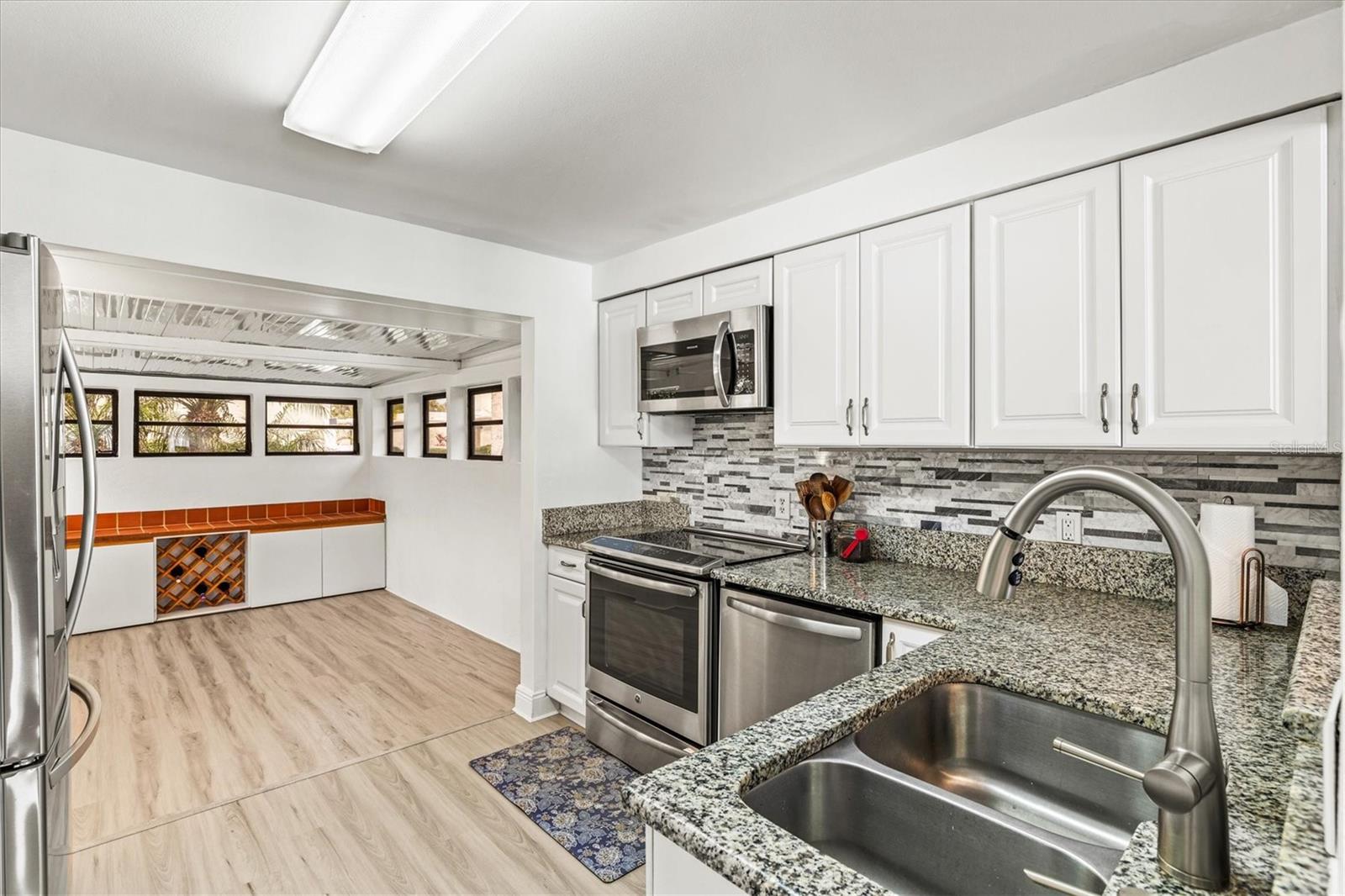 MEADOWLAKE II - Residential